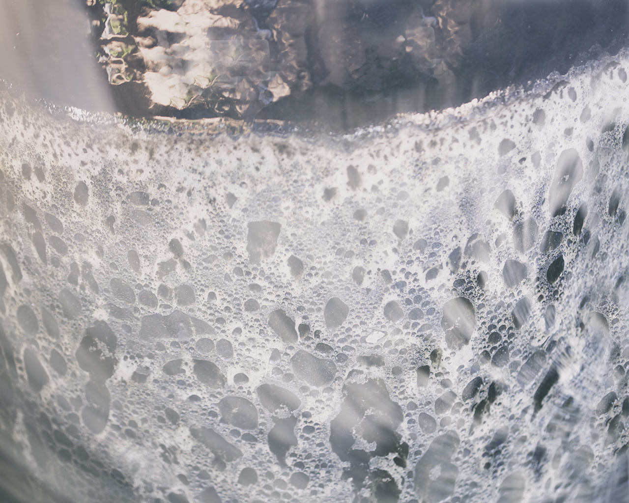 Hints and Allegations: Surprising Abstract Photography That Deceives the Eye